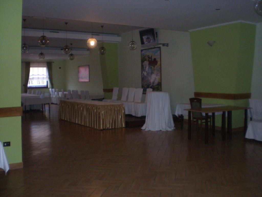 Hotel Picok Ðurđevac Εξωτερικό φωτογραφία